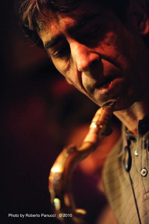 foto concerto <b>Mario Pompei</b> – 28 DiVino Jazz Club 25-02-2010 - DSB1677-copia
